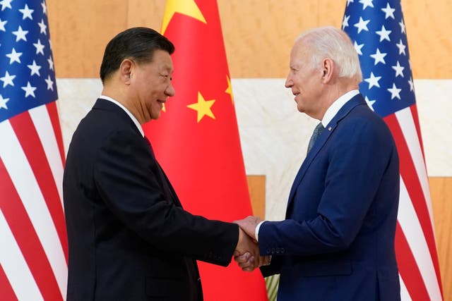 AP ENCUESTA-BIDEN-CHINA