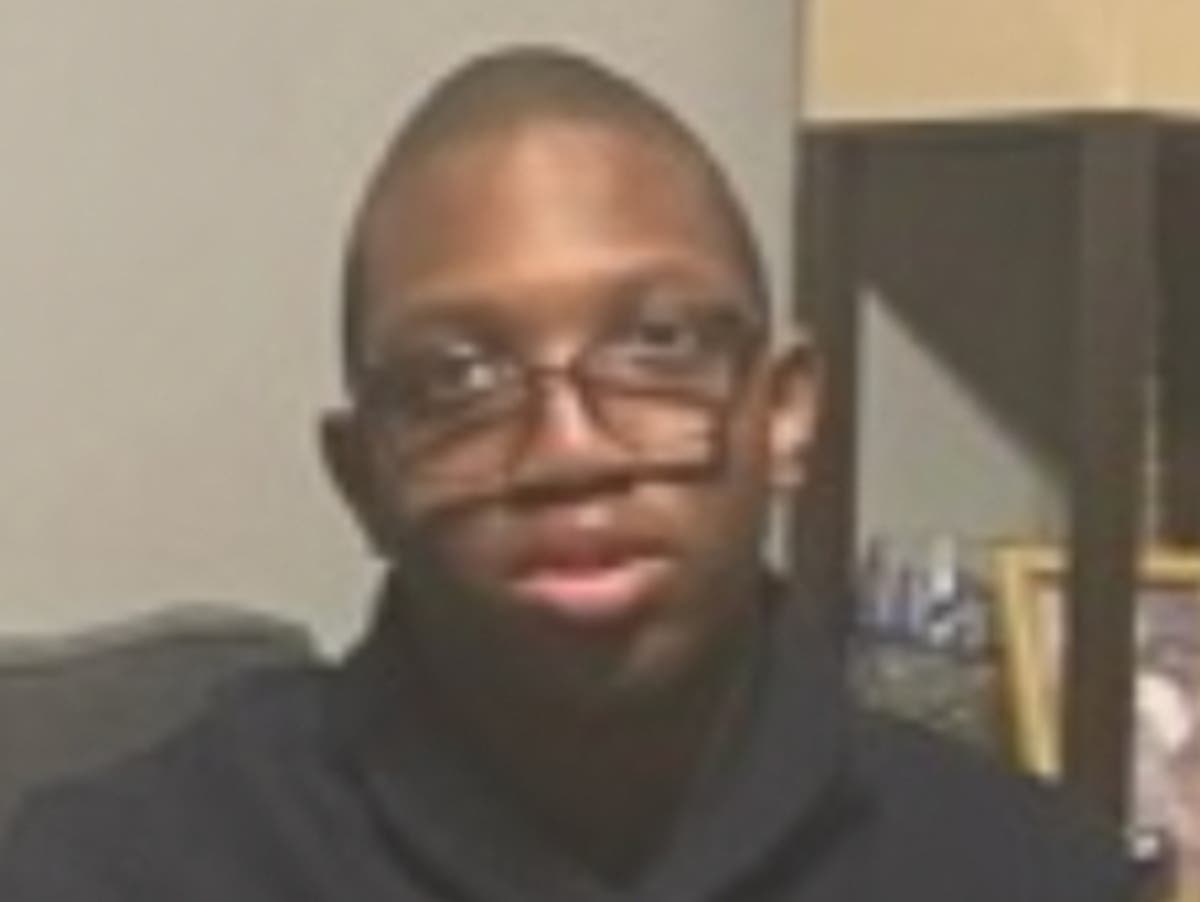 Family in shock as body of aspiring social worker, 19, found burned on freight tracks in Brooklyn