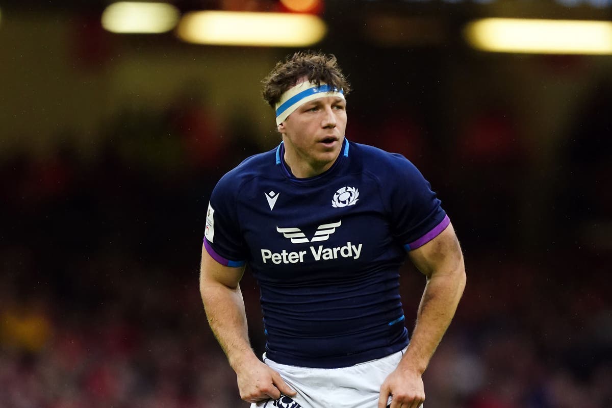 Hamish Watson replaces Luke Crosbie in Scotland side for France clash