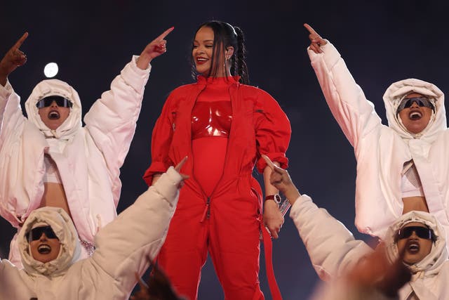 <p>Rihanna performs at the Super Bowl halftime show </p>