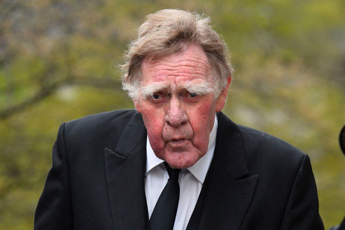 Bernard Ingham, press secretary to Margaret Thatcher, dies aged 90