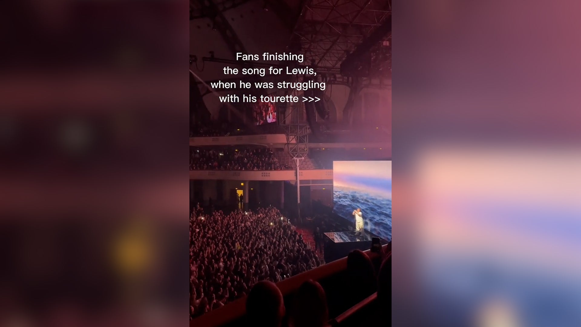 Lewis Capaldi fans take over singing as he ‘struggles with Tourette’s symptoms’