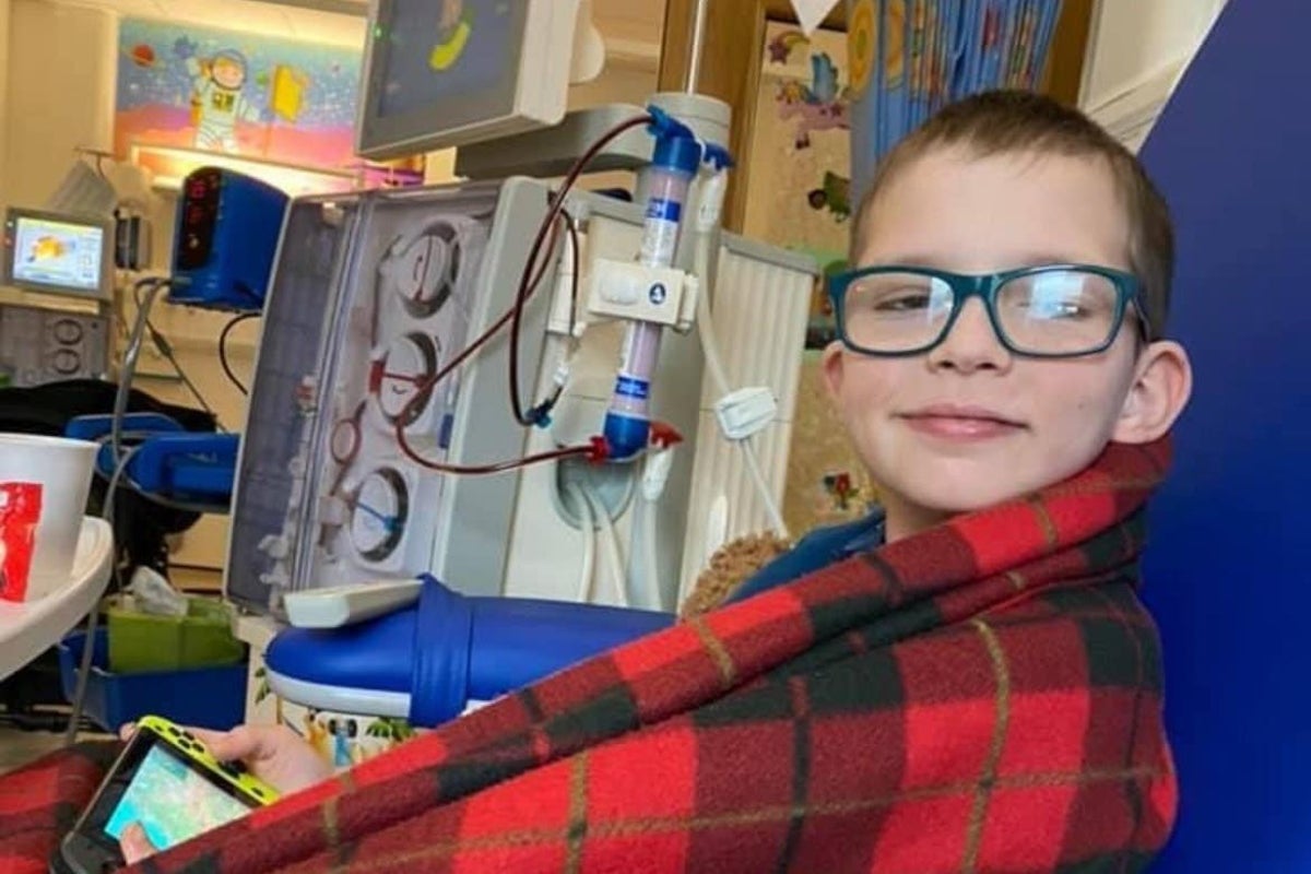 Evan Ranieri Family thank living donor after 11-year-old boy’s kidney transplant ...