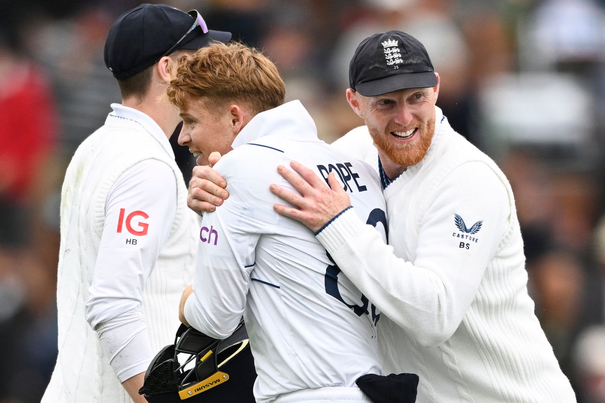 England rip through New Zealand after Ben Stokes opts for attacking declaration