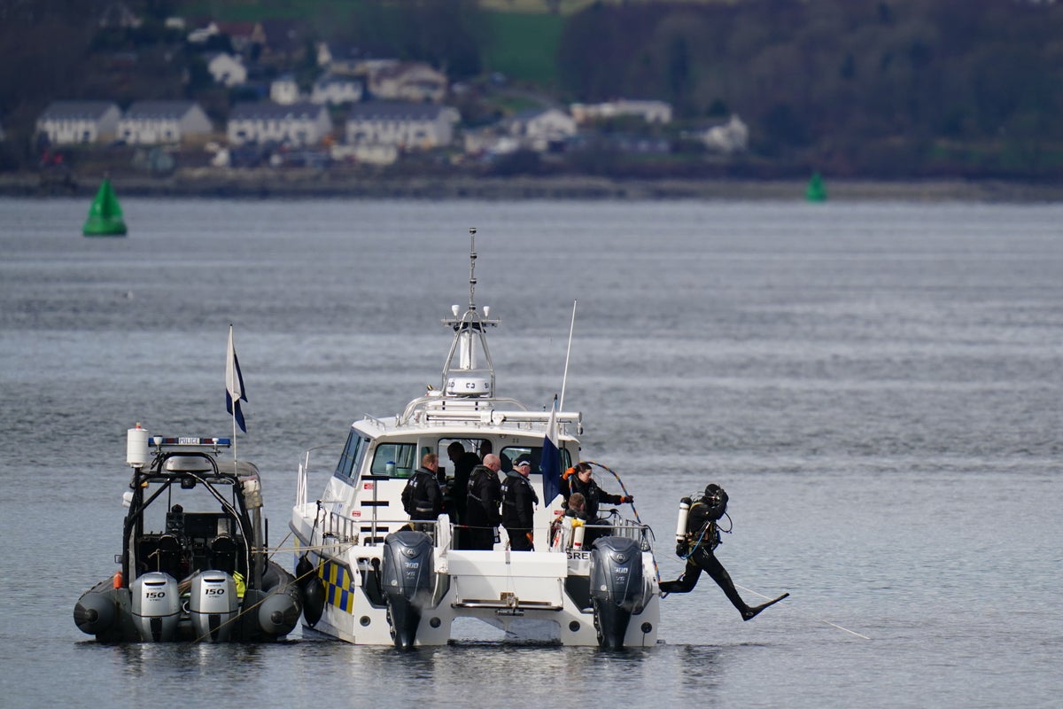 Divers recover two bodies from Firth of Clyde after capsize of tugboat