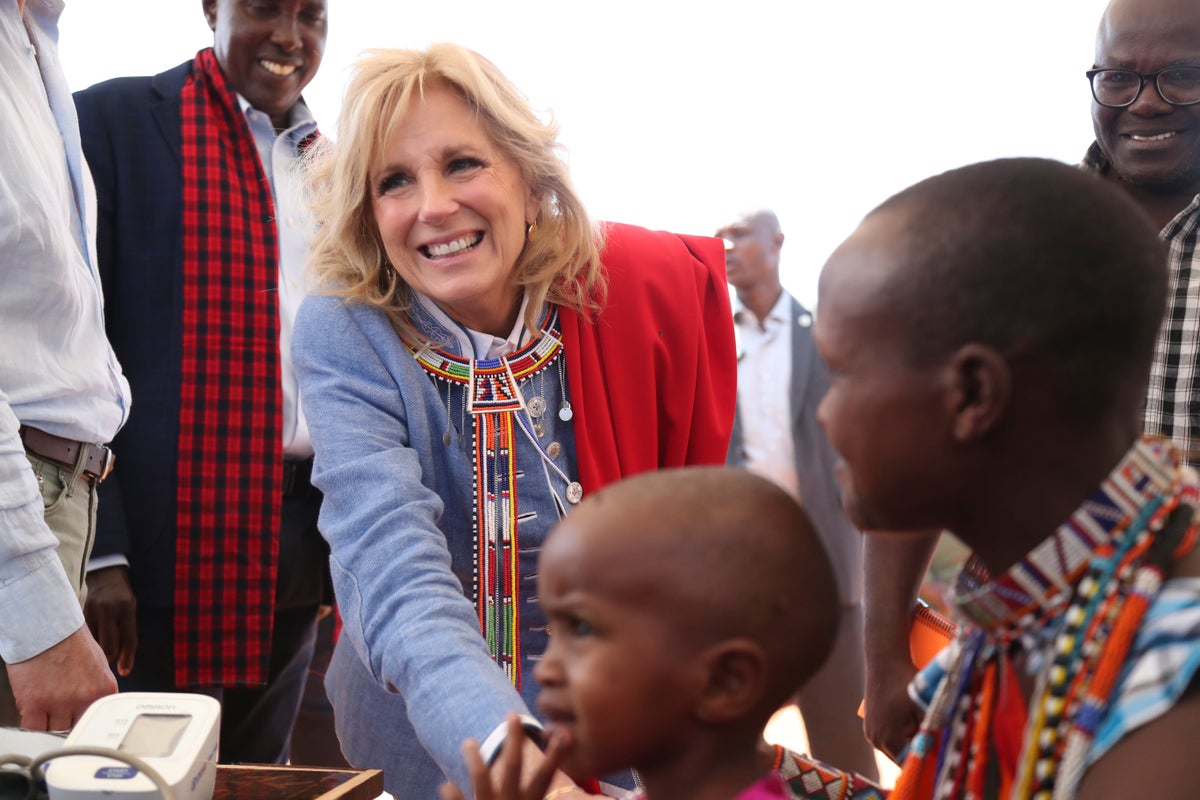 Jill Biden, Doğu Afrika'daki kuraklığı yakından görüyor, daha fazla yardım istiyor