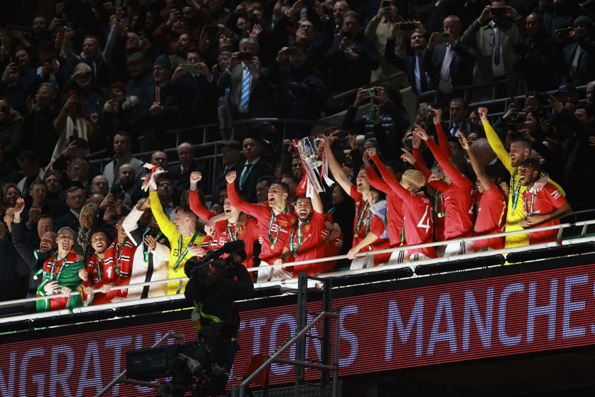 Manchester United win League Cup for first trophy in six years, Football