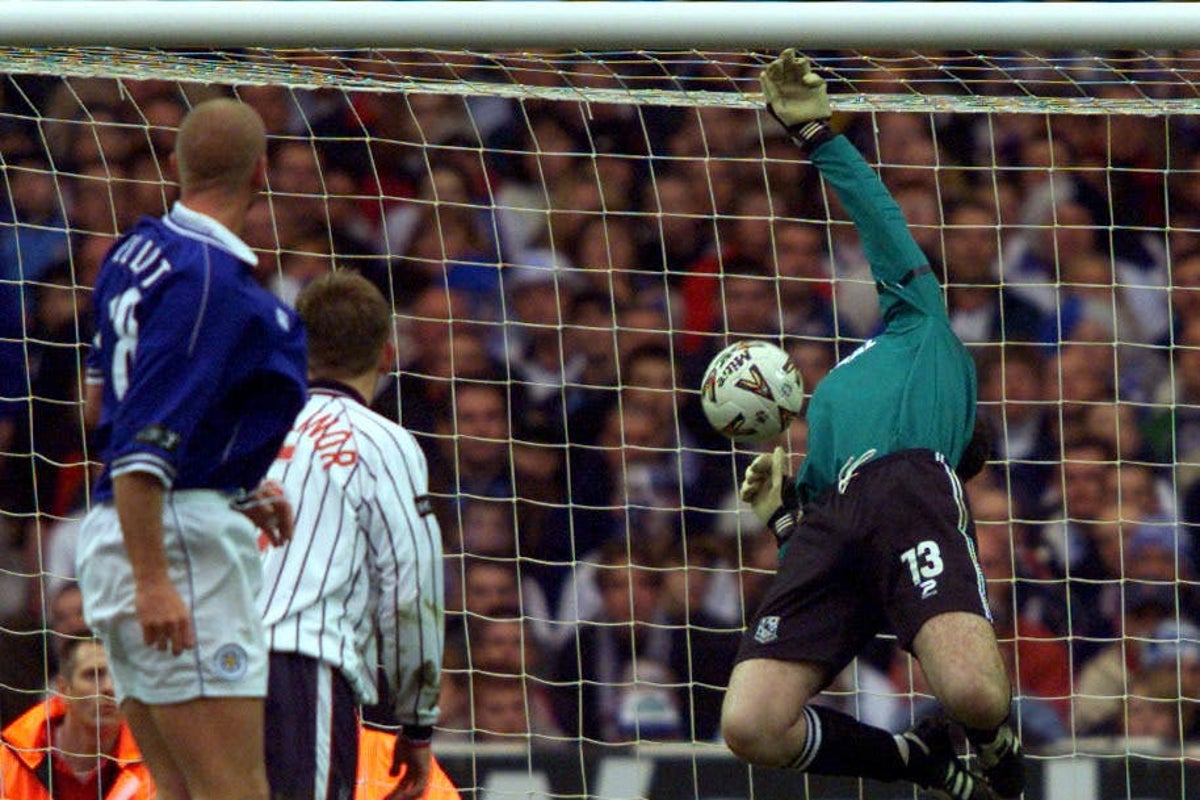 On this day in 2000: Matt Elliott heads Leicester to League Cup glory