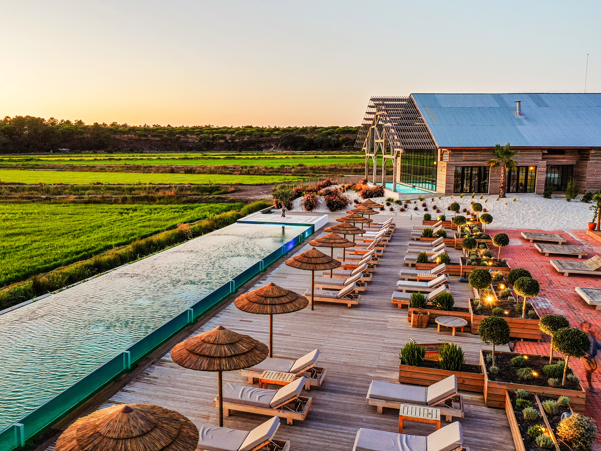 This stylish boutique resort offers a relaxing spa experience