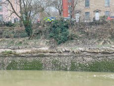 Man dies after car goes into river in Bristol