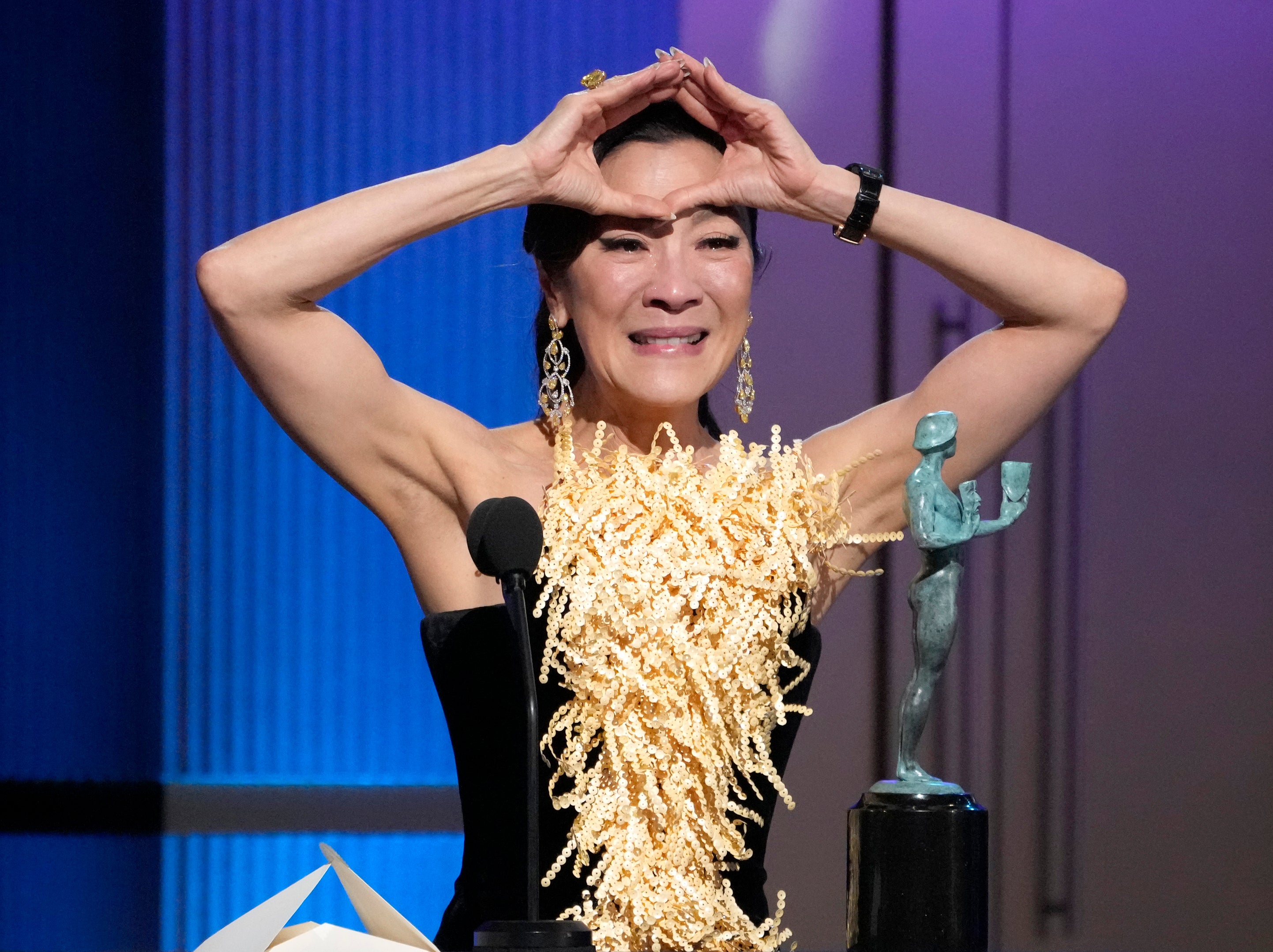 Michelle Yeoh makes an ‘EEAO’ reference while accepting the SAG award for Outstanding Performance by a Female Actor in a Leading Role
