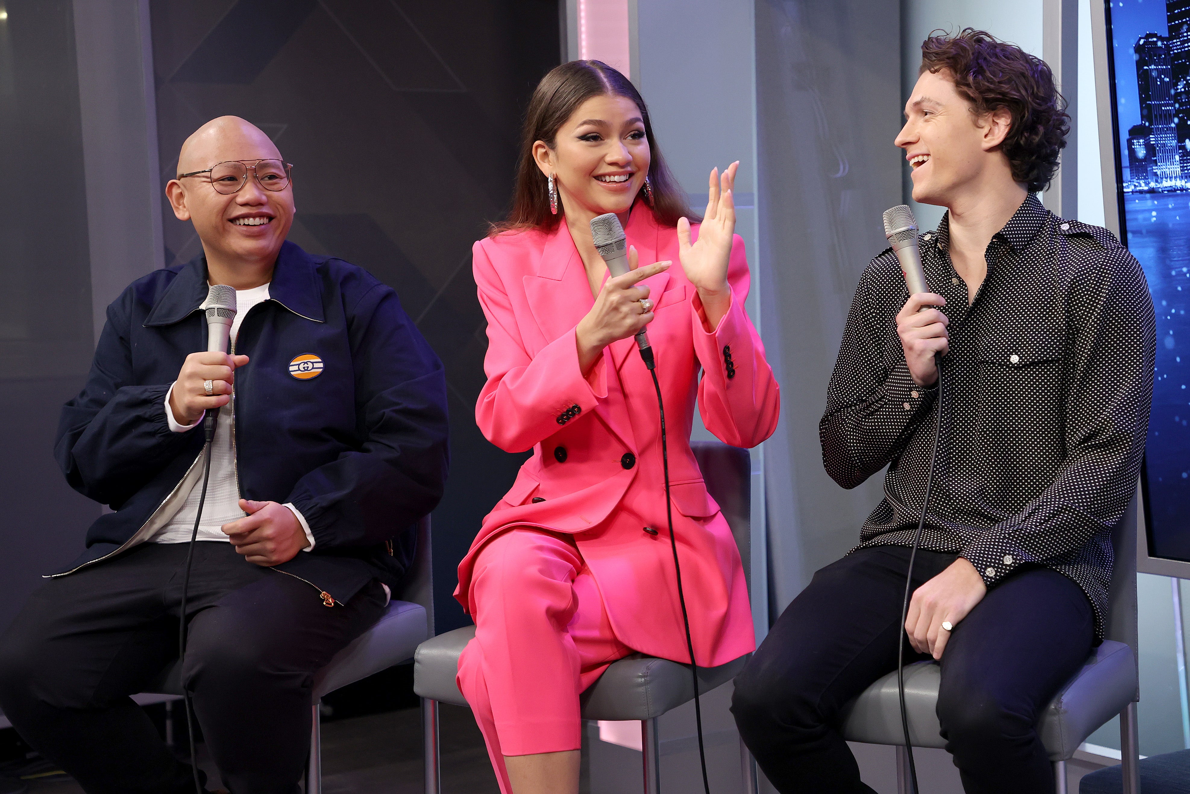 Zendaya wears the Bulgari ring while doing press for Spider-Man: No Way Home in December 2021