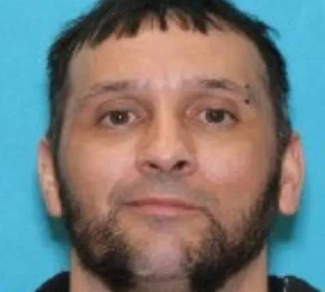 Man arrested after explosive device found in luggage at Pennsyvania, PA ...