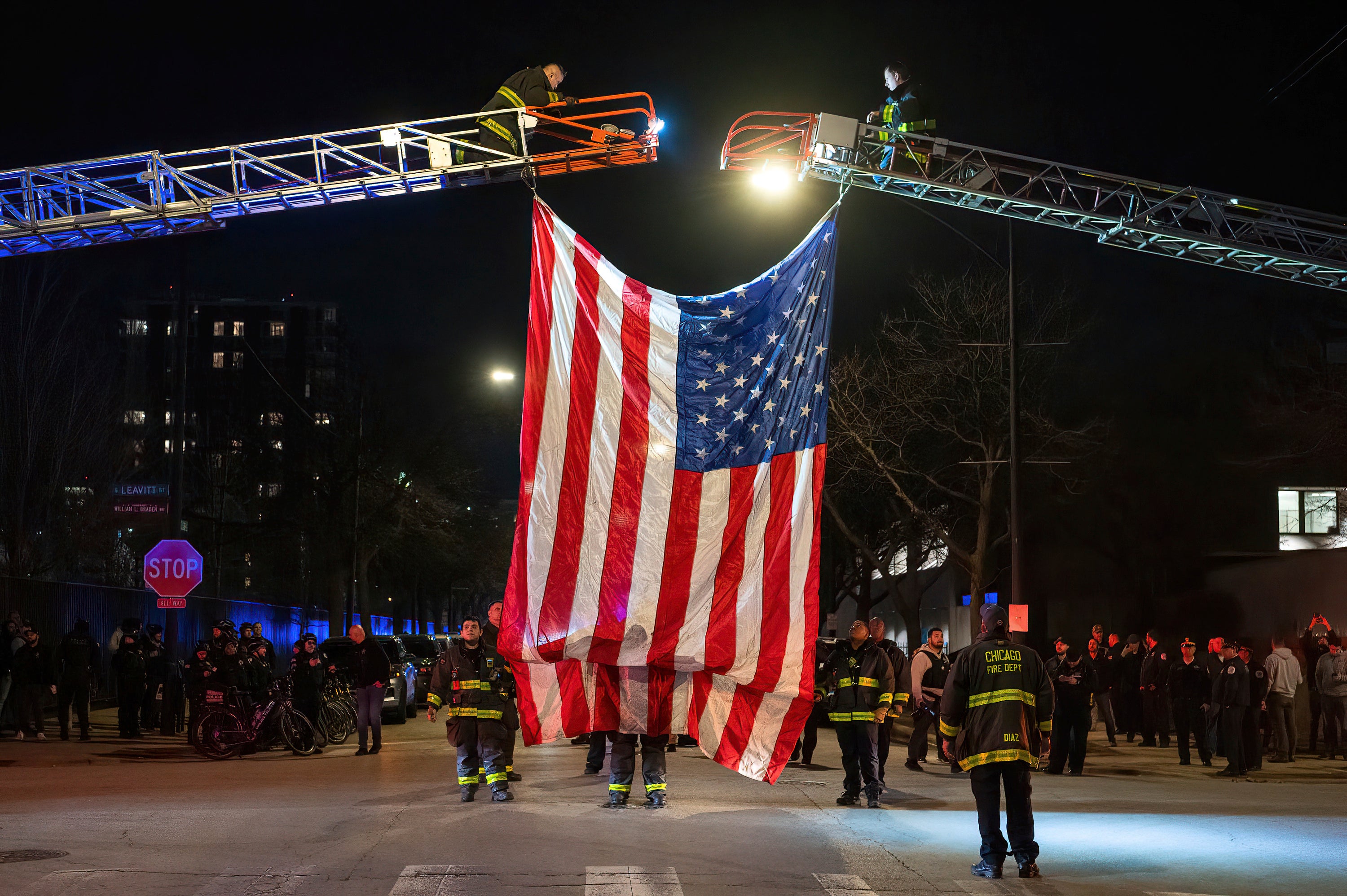 Chicago Police Officer Dies, Suspect Wounded In…