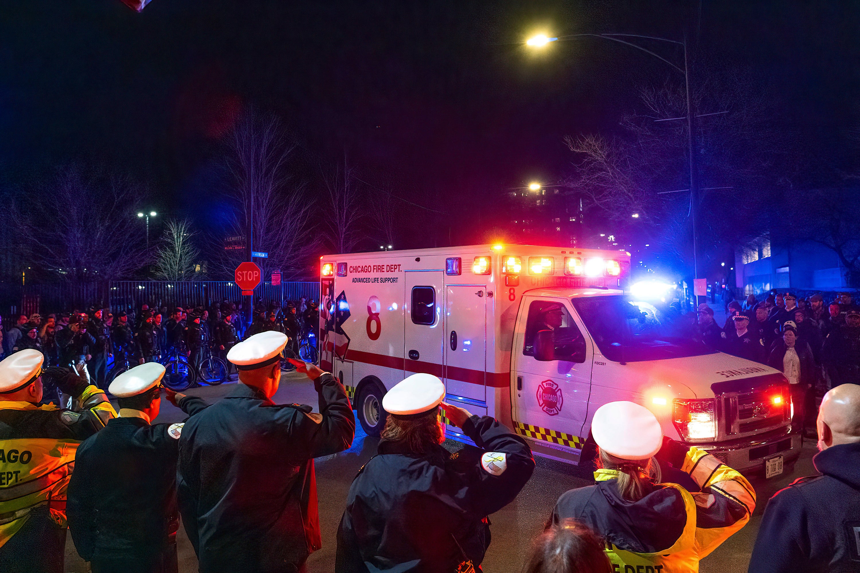 Officer Shot Chicago