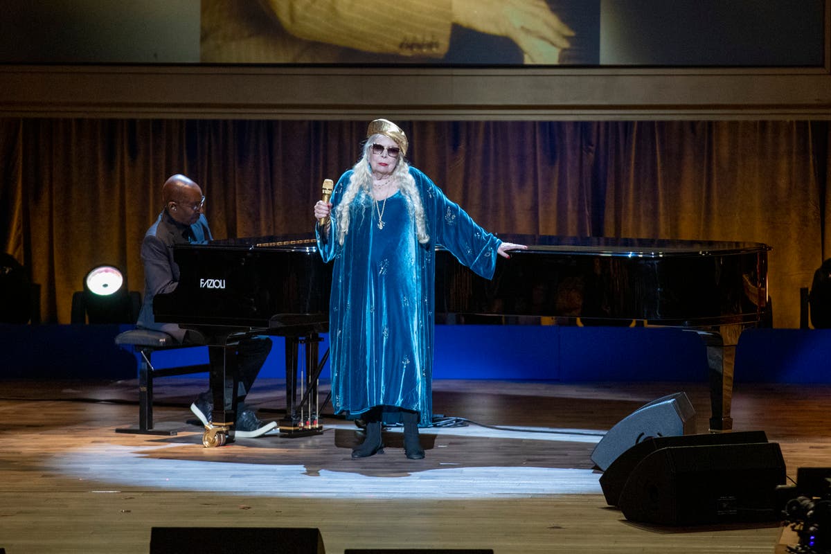 Joni Mitchell honored with Gershwin Prize at tribute concert