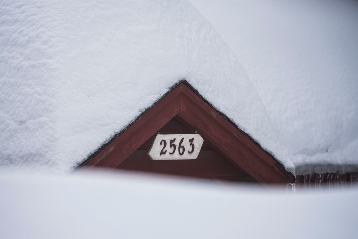 Some California mountain residents could be snowed in a week