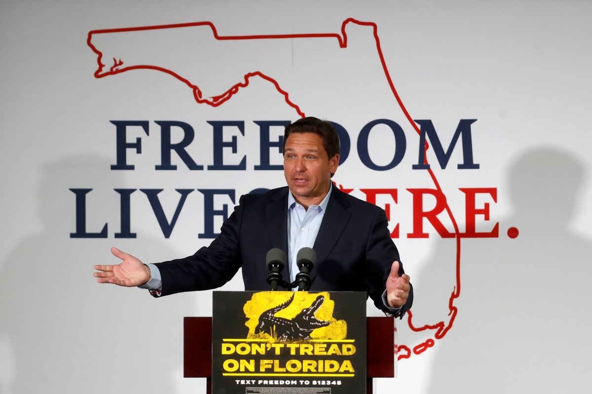 Florida Cumhuriyetçileri, DeSantis hakkında yazan blog yazarlarının devlete kaydolmasını istiyor
