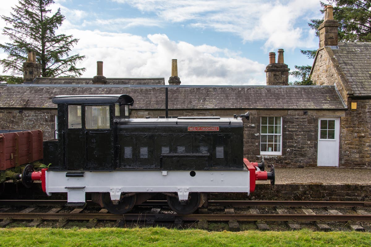 House hits market with own train and private working railway