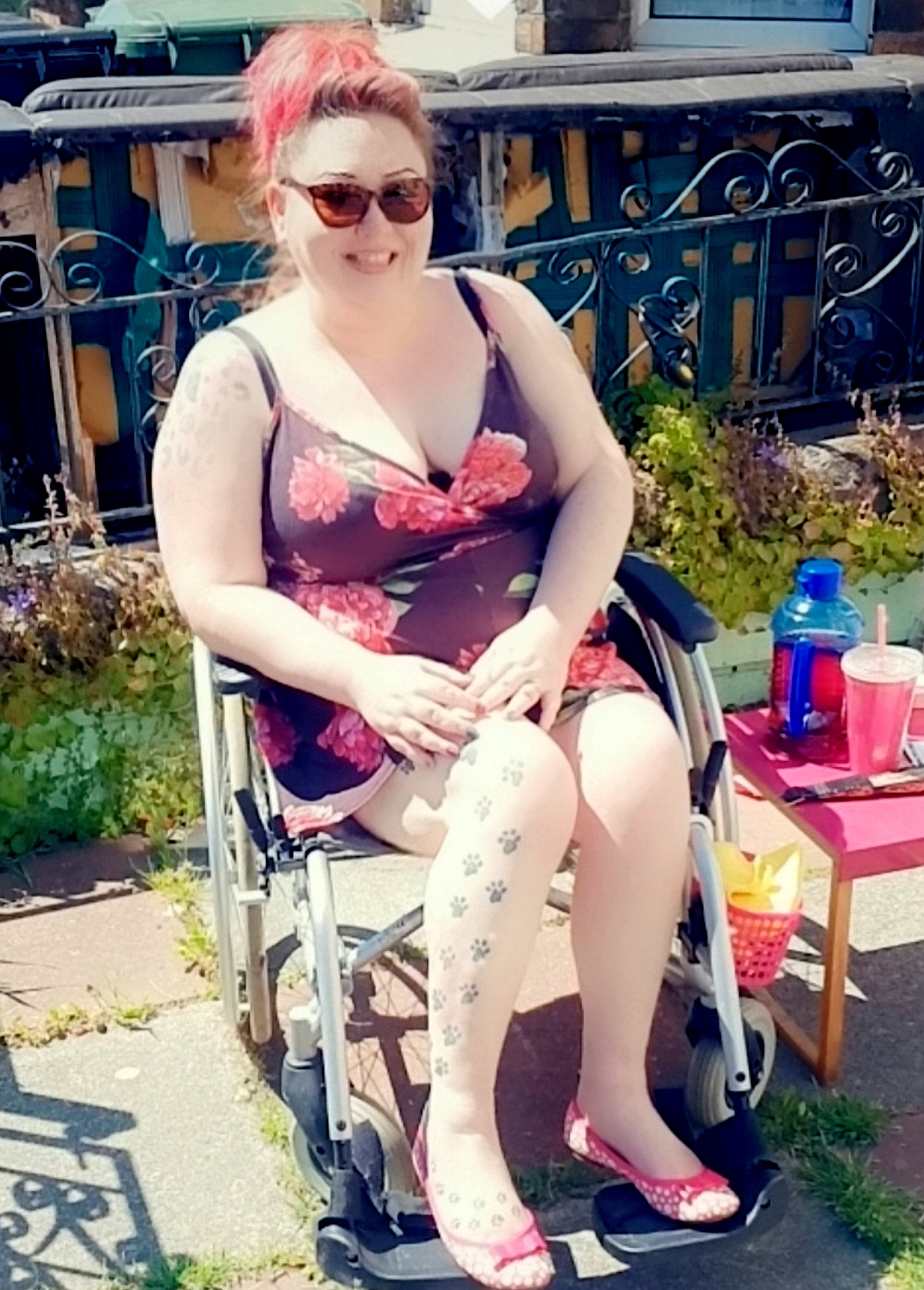 A woman who raised over £2k via a GoFundMe for a gastric sleeve operation has been left fighting for her life after botched surgery left her stomach ’like concrete’