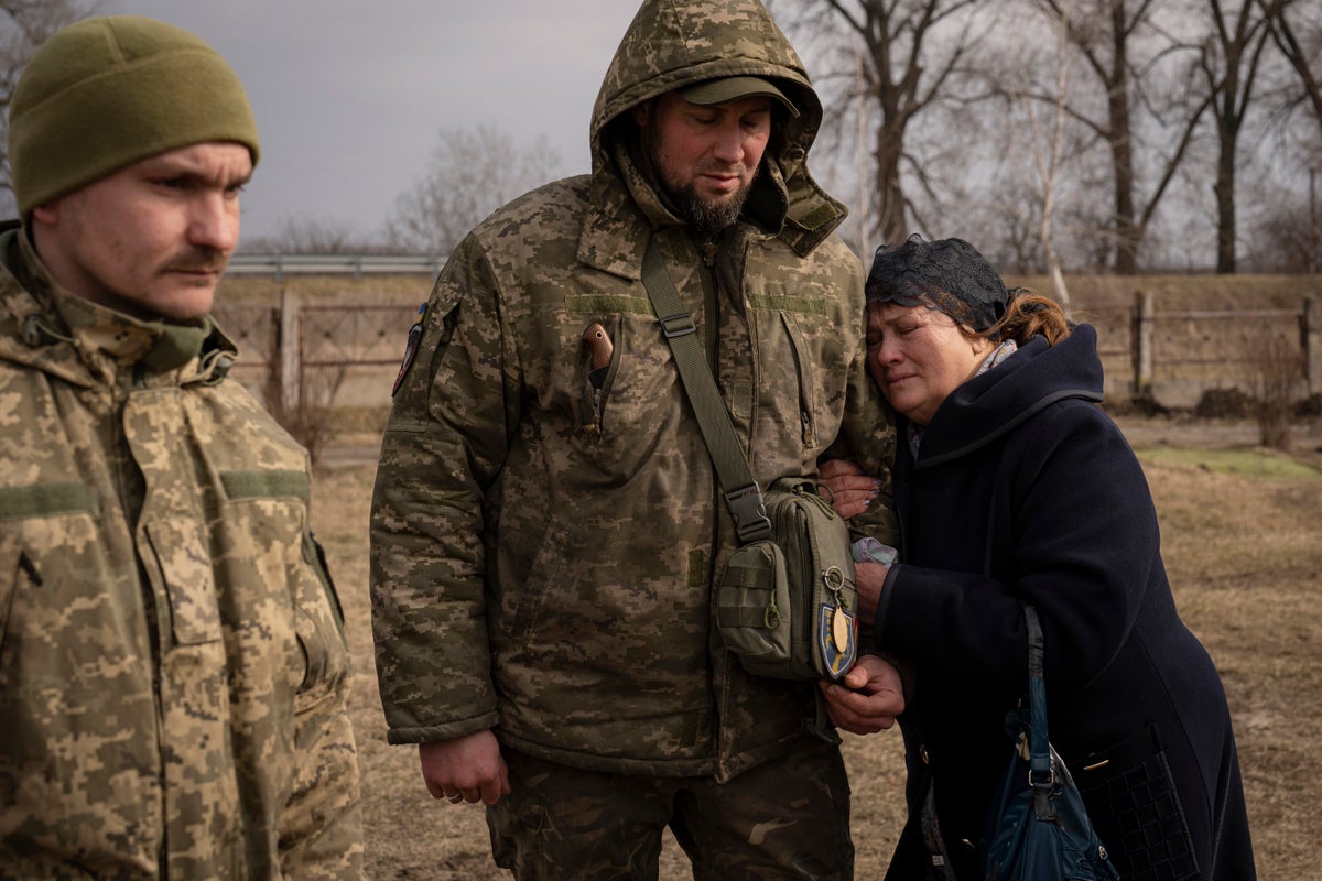 Rusya savaşın 'sona yakın' olduğunu iddia ederken Ukrayna 'kale' Bakhmut'u savunma sözü verdi