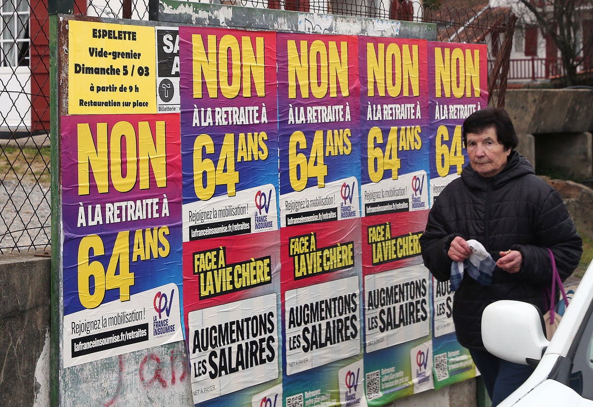 Sendikalar, emeklilik savaşının ortasında Fransa ekonomisini kapatma sözü verdi