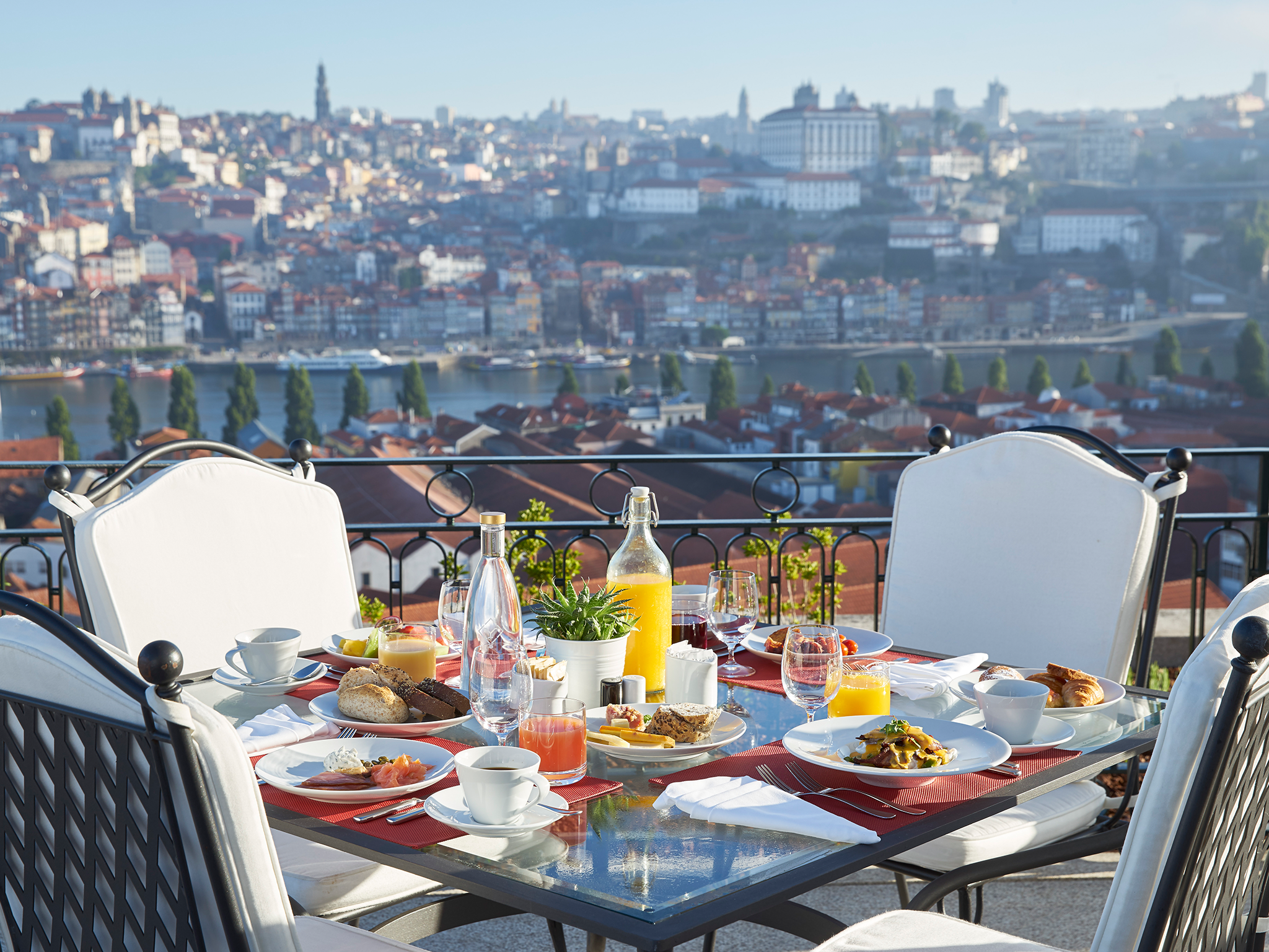 The gourmet destination hotel hosts a stunning breakfast view