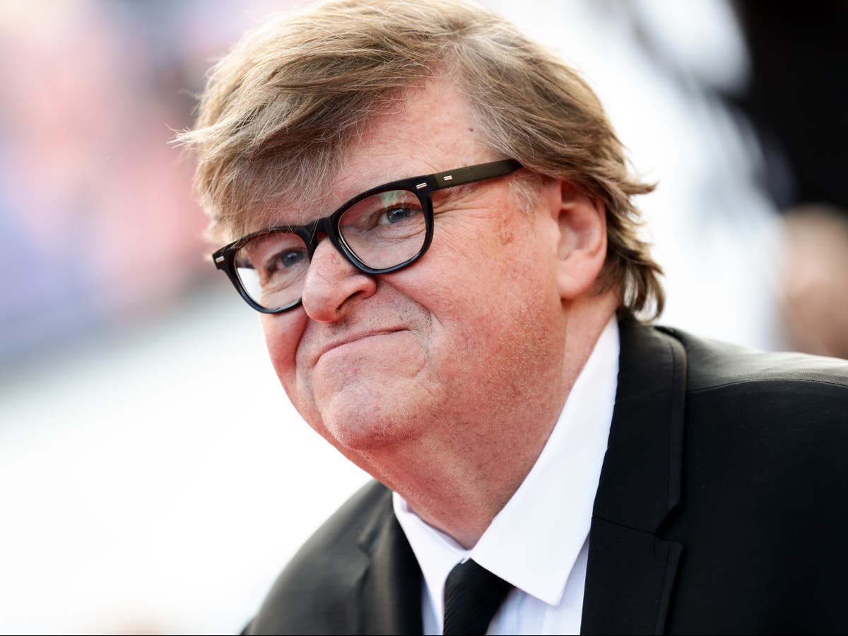 Michael Moore calls for Walgreens boycott over refusal to sell abortion pills
