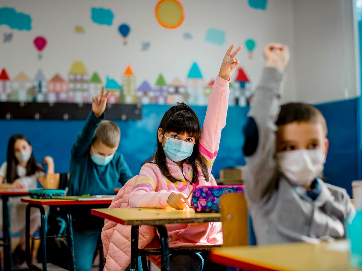 US parents told &lsquo;serious and concerning&rsquo; lies about children&rsquo;s covid status to keep them in school, study finds