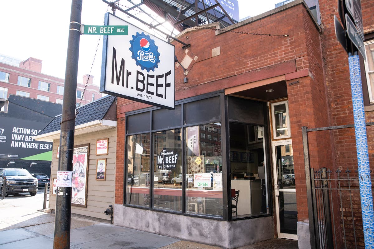 Founder of Chicago beef shop that inspired ‘The Bear’ dies Founder of Chicago beef shop that inspired ‘The Bear’ dies