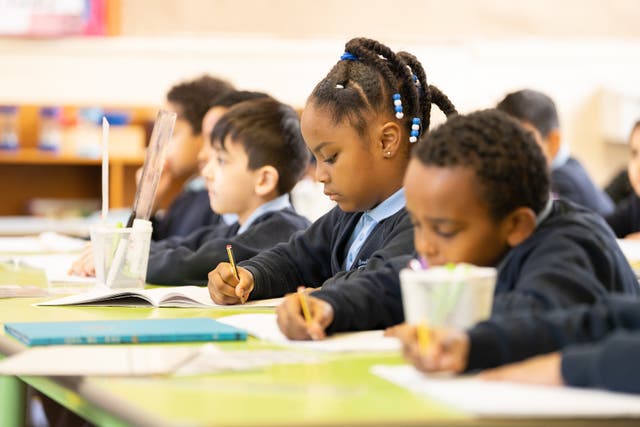 <p>“As financial pressures continue to stretch more and more families, sadly an increasing number of children are going to school hungry” </p>