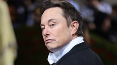 Elon Musk apologises after mocking fired disabled Twitter employee