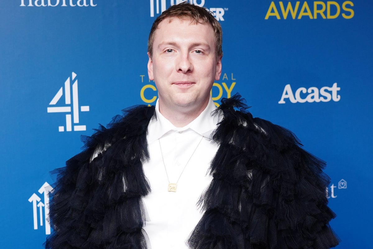 ‘I’m actually very right-winged’: Joe Lycett throws in bid to replace Match of the Day presenter Gary Lineker