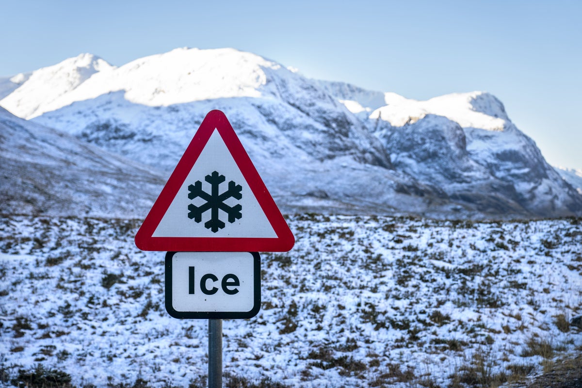 Ice risk in parts of UK as temperatures to plummet to minus 10C overnight