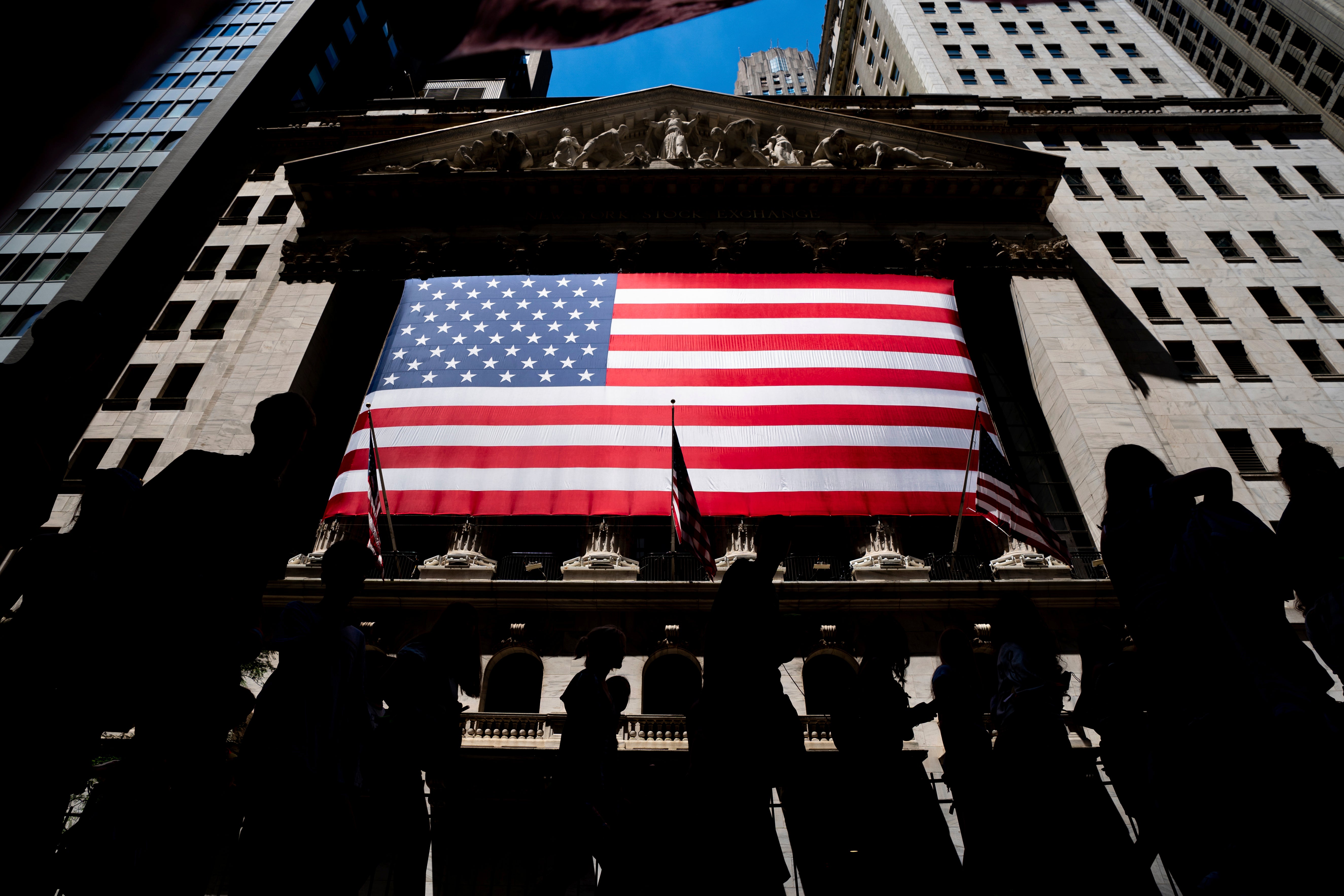 A top Wall Street hedge fund manager is predicting a massive rally before an even larger stock market crash, similar to the one before the Great Depression