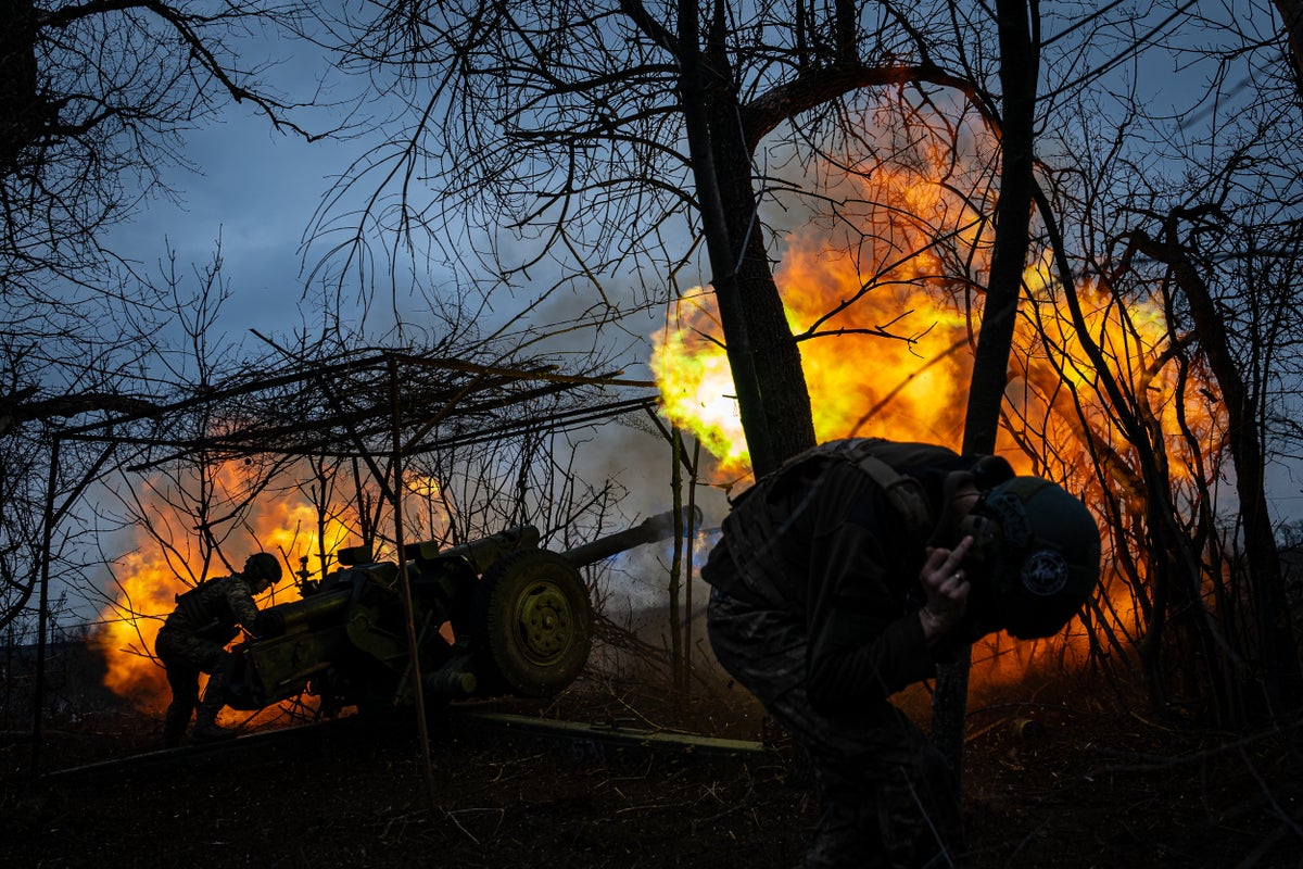 Ukraine-Russia news – latest: Putin suffering ‘extremely heavy casualties’ in Bakhmut ‘killing zone’