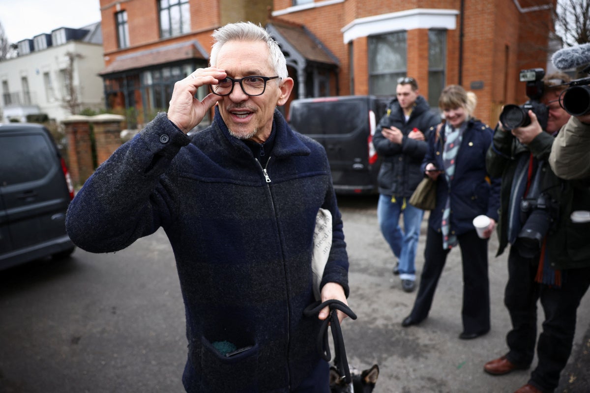 Urgent talks between BBC and Gary Lineker ‘inching forward’ as schedule chaos continues