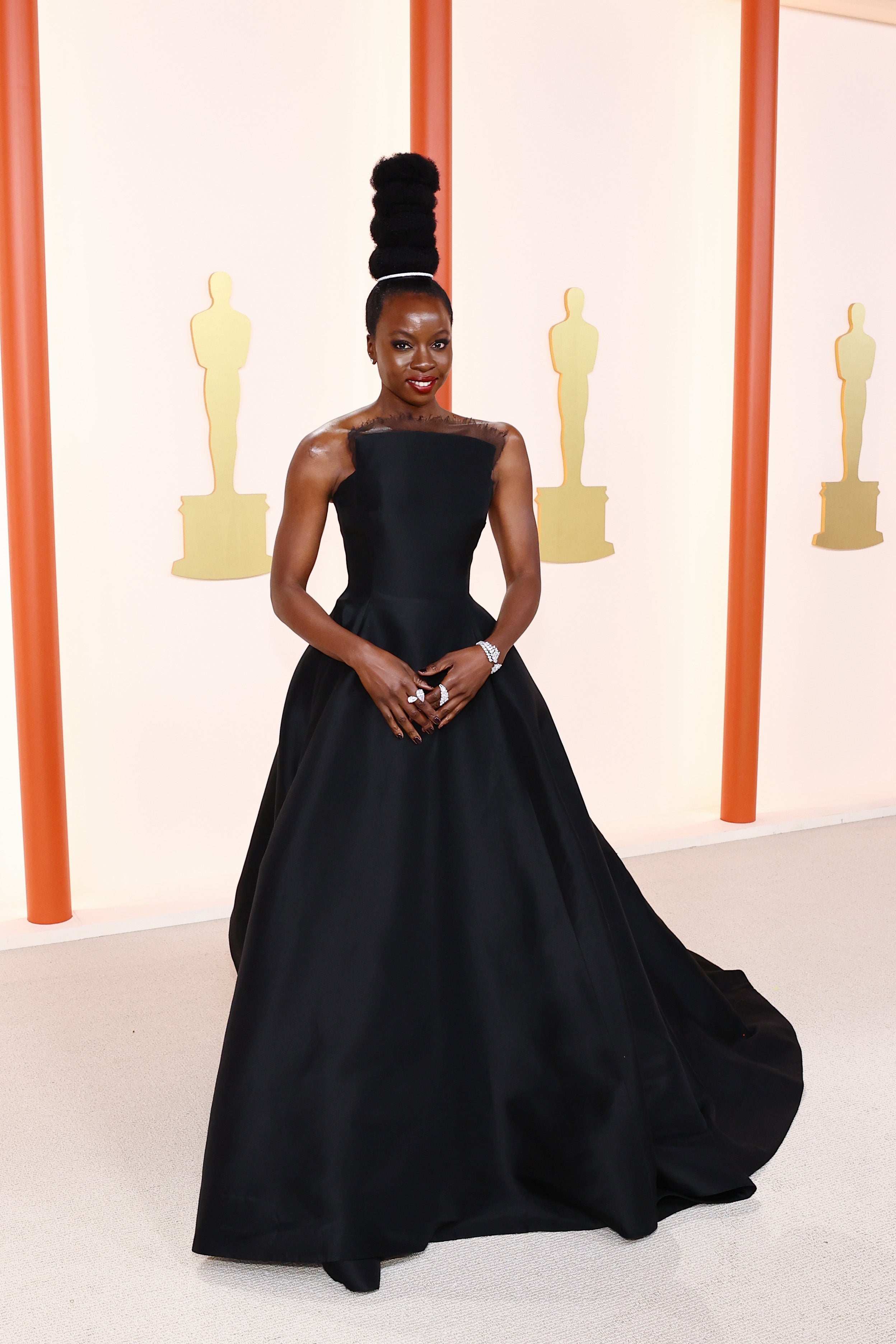 Oscars Fashion 2022: Best Academy Awards Red Carpet Dresses – Photos –  StyleCaster