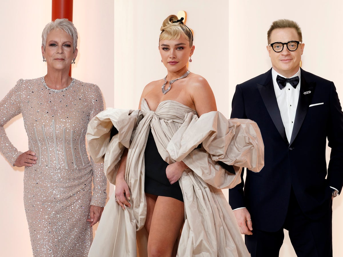 Stars walk ‘champagne’ carpet for 2023 Oscars