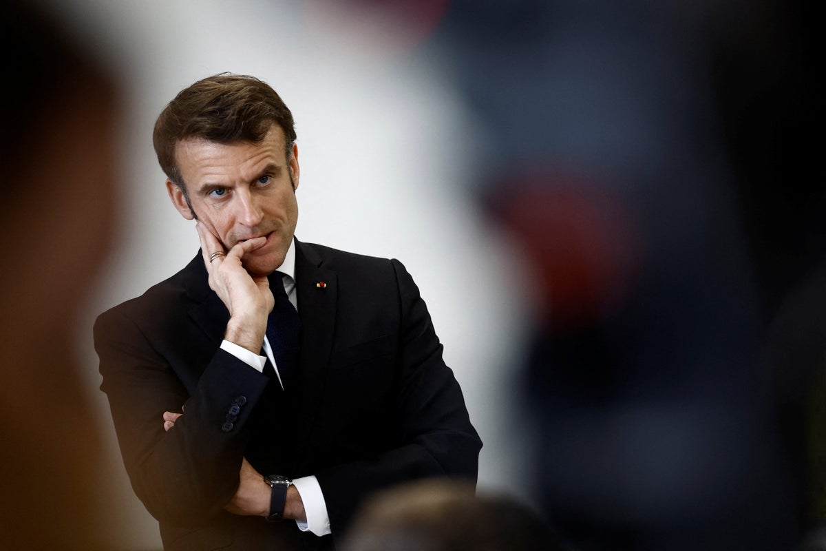 Gergin Fransa'da Macron'un emeklilik kumarı için belirleyici gün