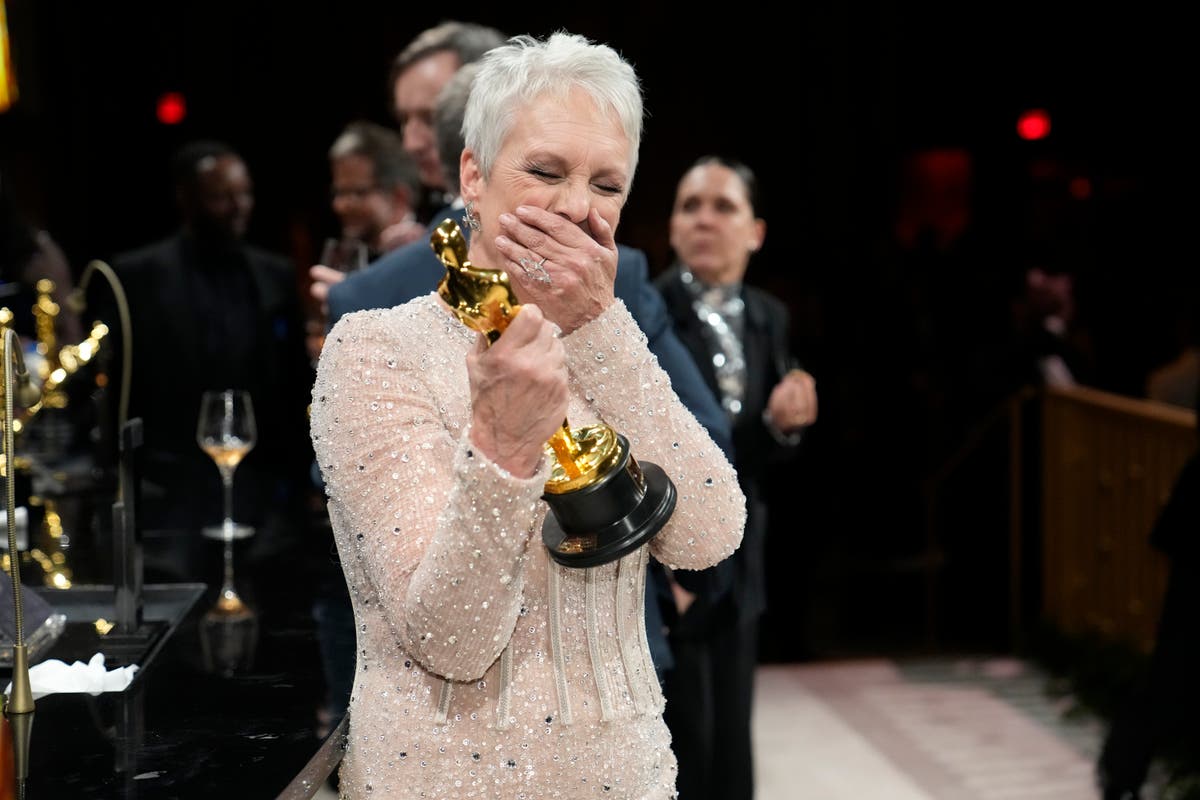 Jamie Lee Curtis raises eyebrows after Oscar win with photo of her trophy cabinet