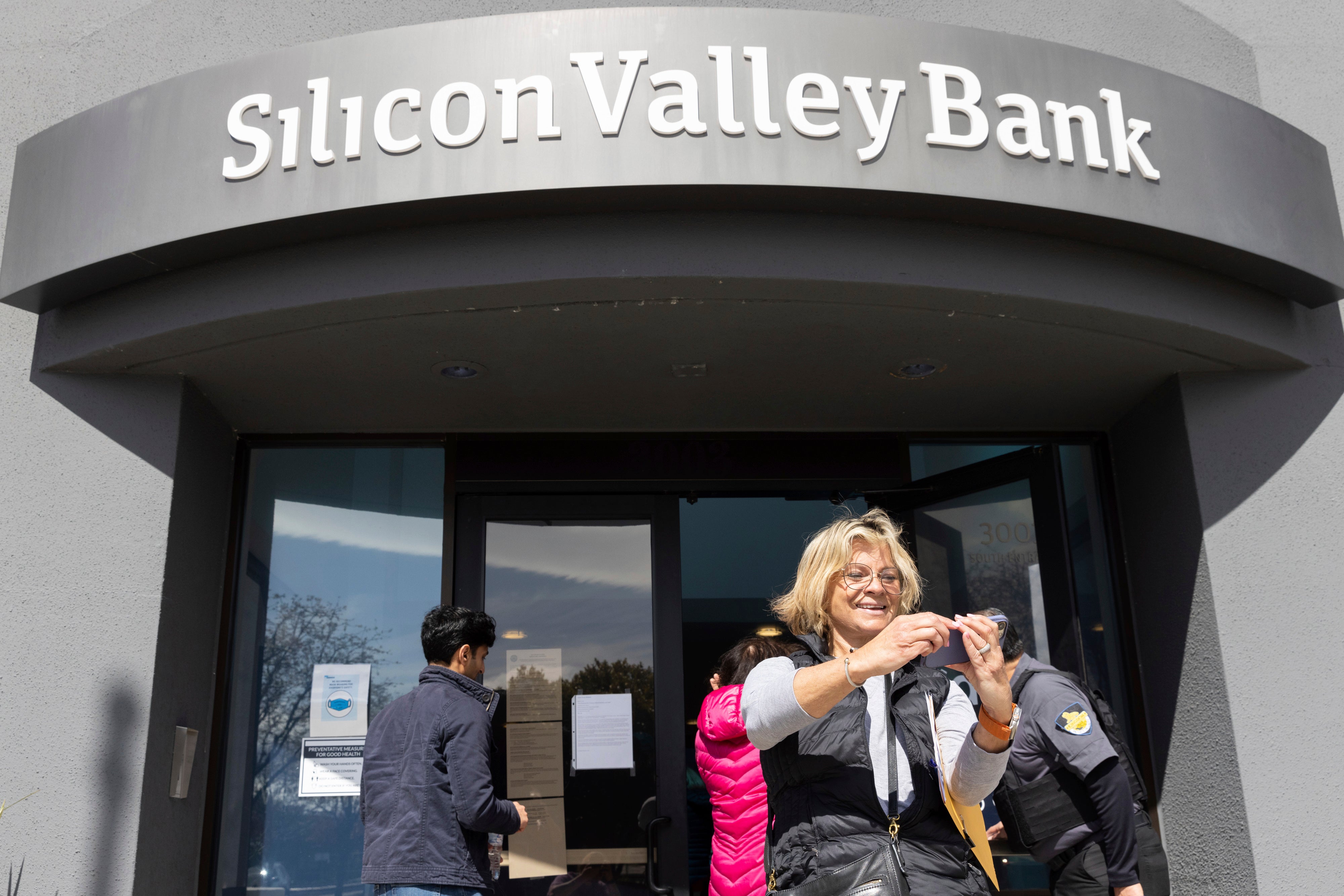 <p>Bank Collapse Startups</p>