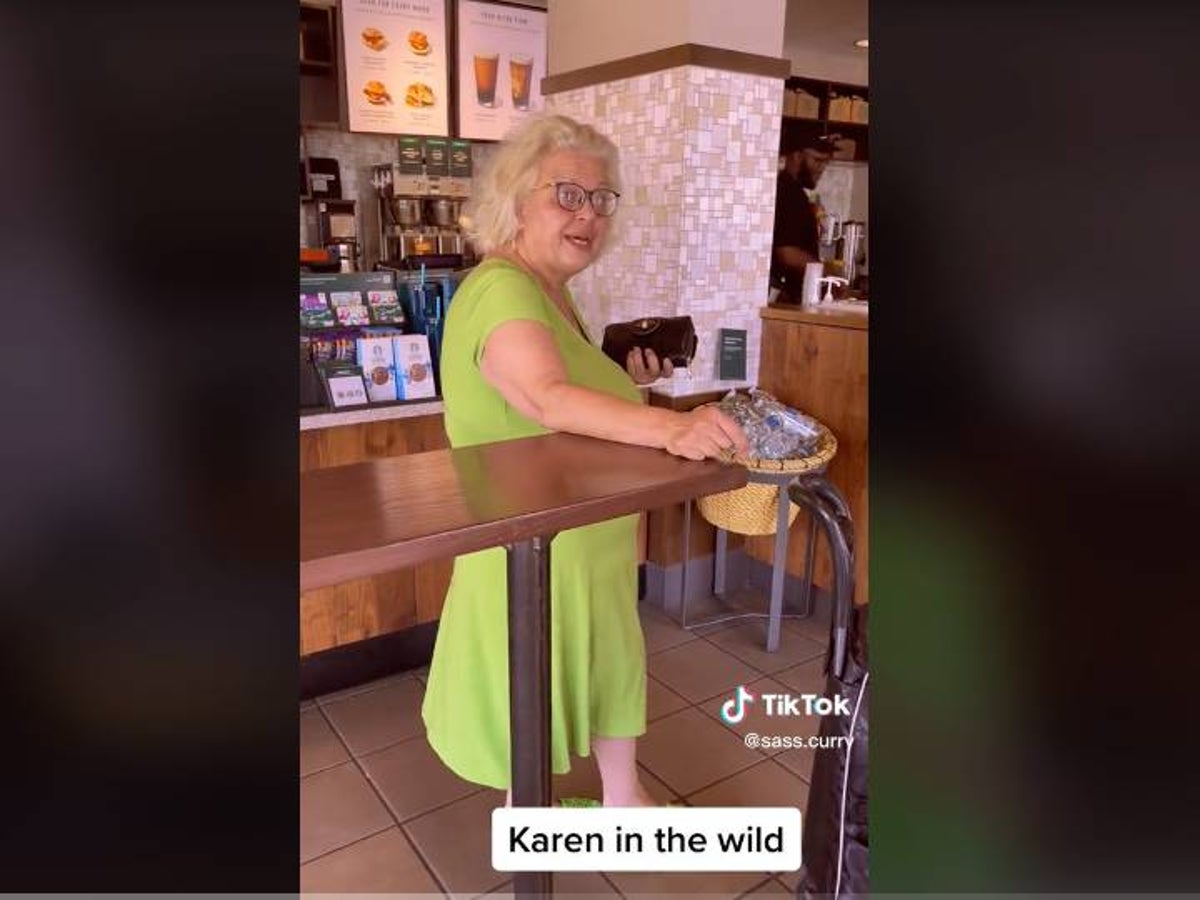 Florida Starbucks müşterisi, lezbiyen çifte yönelik homofobik video rantıyla viral oldu