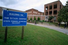 Virginia deputies charged in man's death at mental hospital