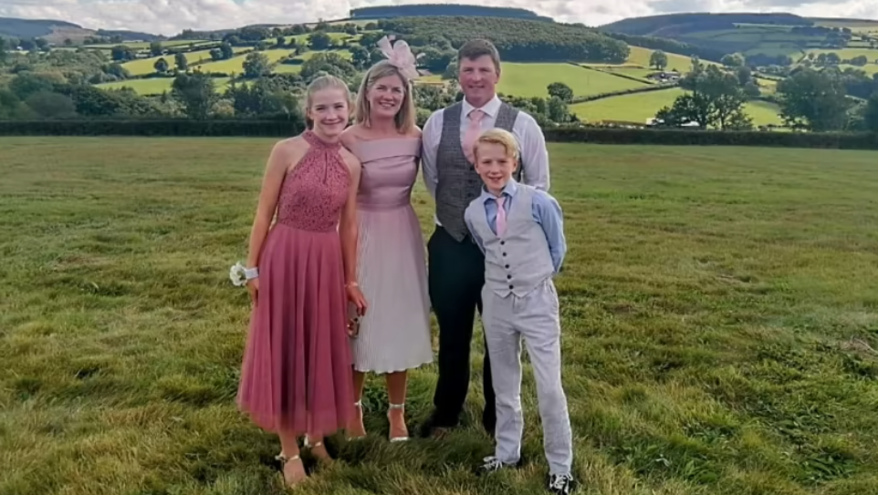 Julianna with her husband Tim, daughter Emilia (14), and son William (11)
