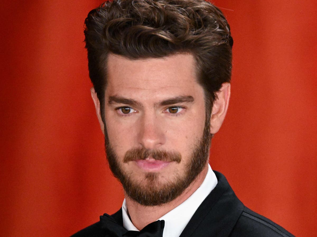 Andrew Garfield’s awkward reaction to Spider-Man joke explained by Oscars producer