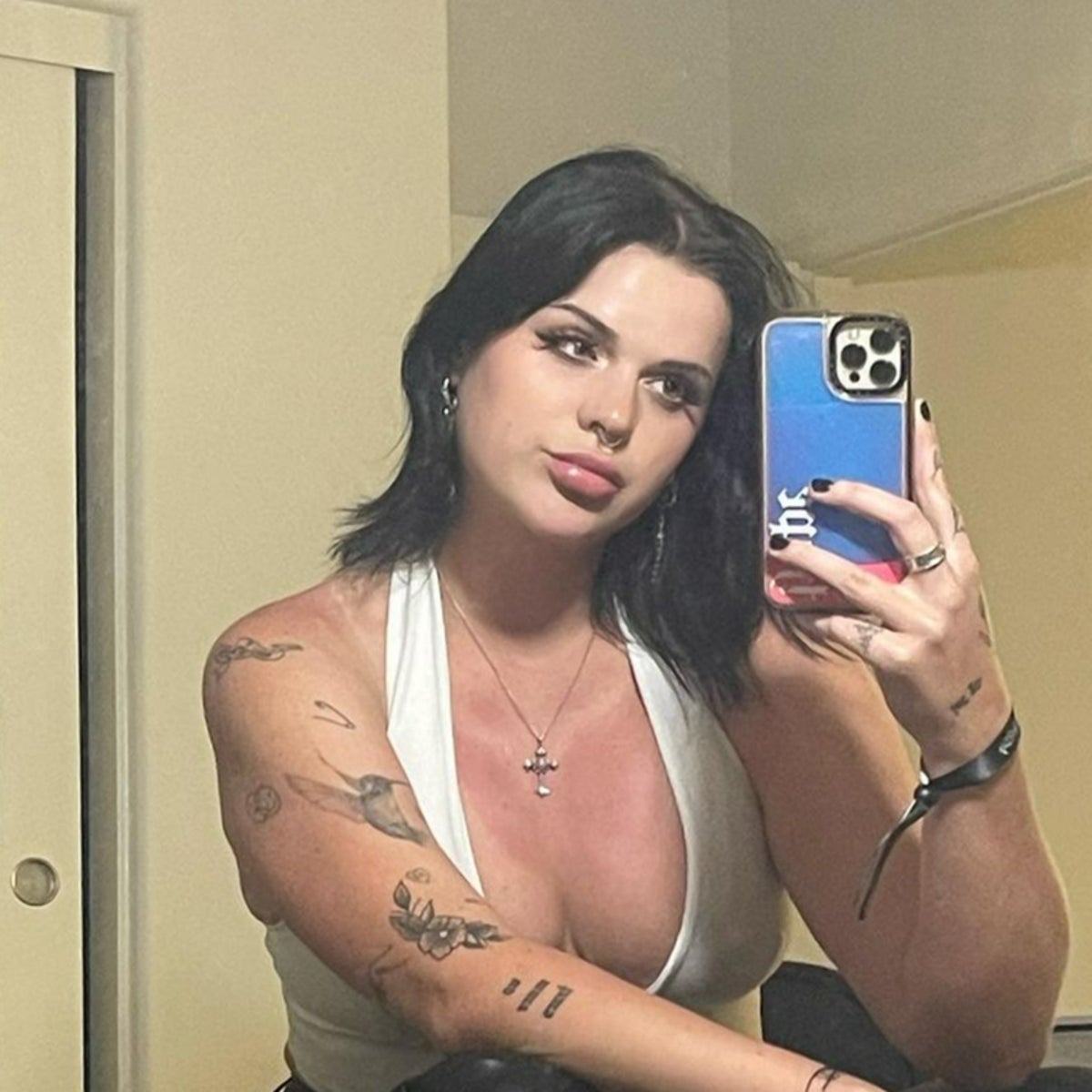 Influencer Hope Schwing claims she's too hot to date in viral TikTok video | The Independent