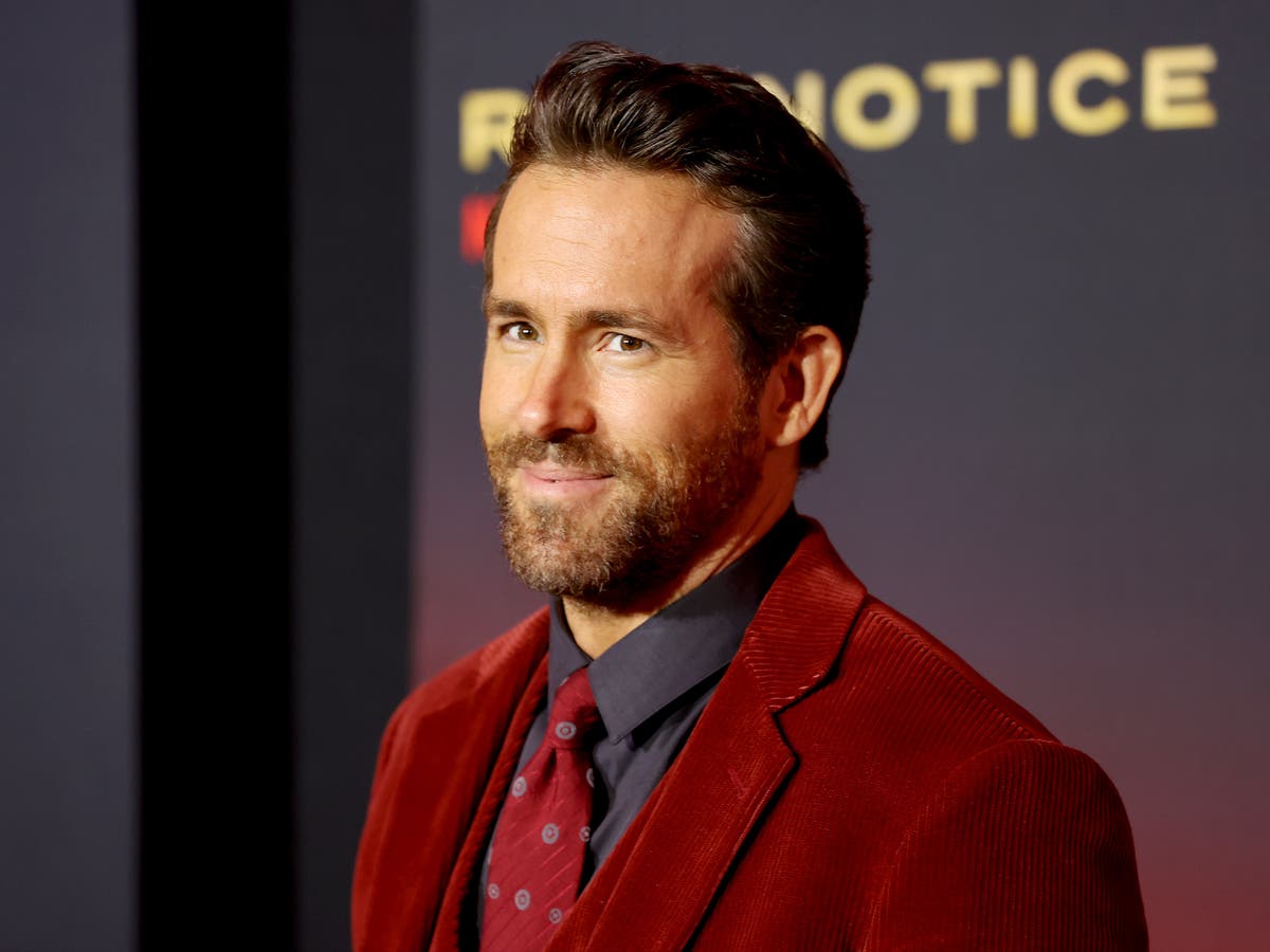Ryan Reynolds jokes T-Mobile &lsquo;beat out&rsquo; an &lsquo;aggressive last-minute bid&rsquo; from his mother to buy Mint Mobile