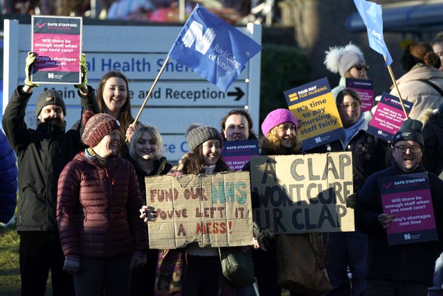 Members of the Royal College of Nursing on the picket line outside the Royal Hallamshire Hospital, Sheffield (Danny Lawson/PA)