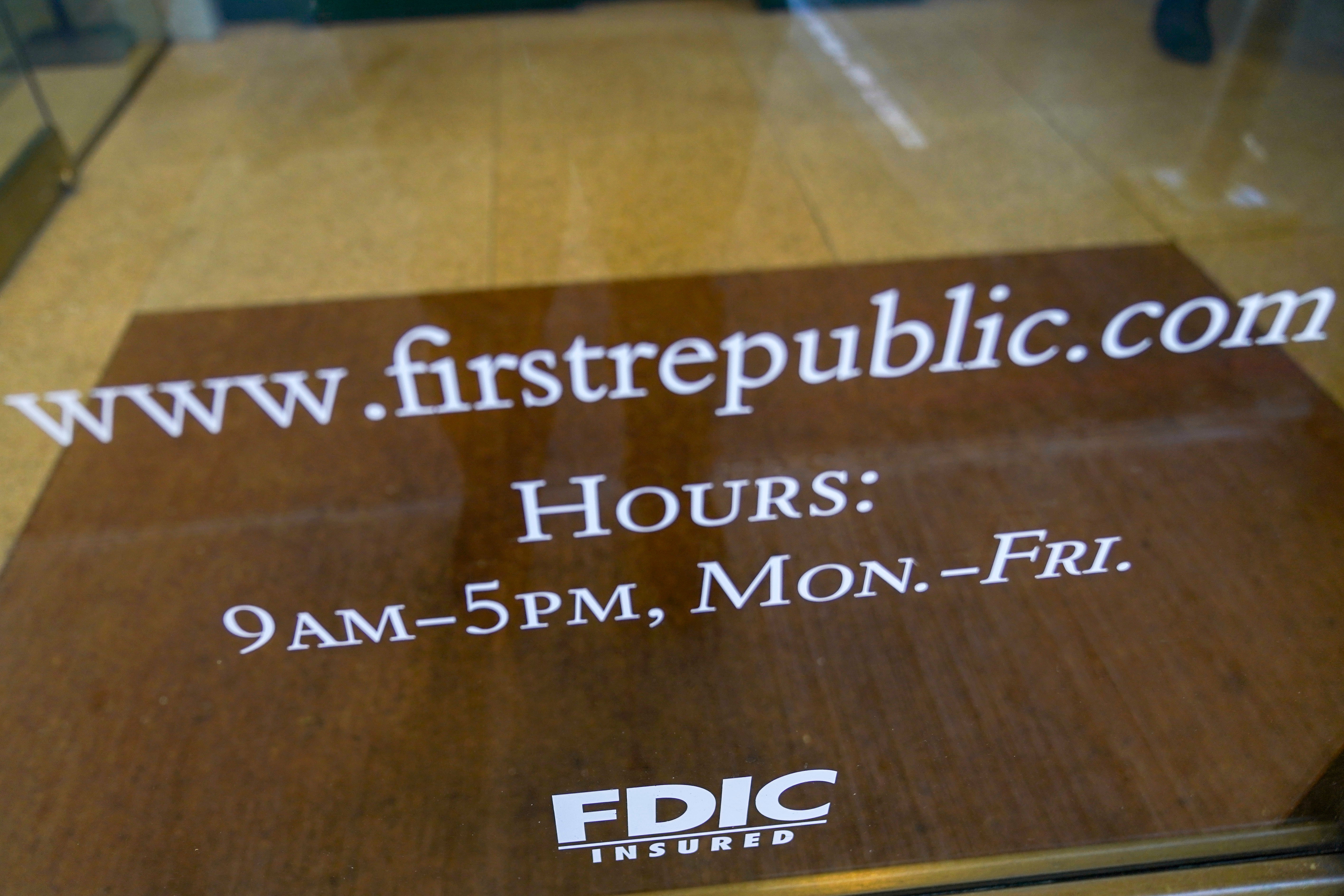 Financial Markets Bank-Collapse